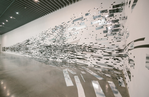 アート・デザイン・音楽 Monika Grzymala 11: Works 2000-2011 Monika Grzymala's Aerial installation | ITSLIQUID